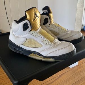 Jordan 5s size 11 condition used color white and gold